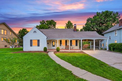 327 W 4th St, Chillicothe, OH, 45601-3036 | Card Image