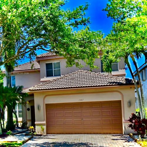 1587 Winterberry Ln, Weston, FL, 33327-2336 | Card Image