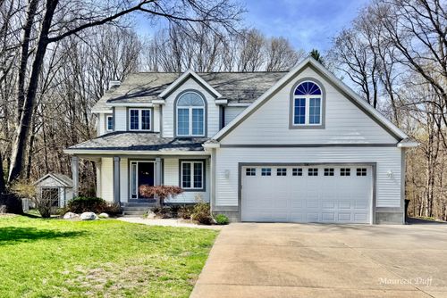 314 Caravan Road, Norton Shores, MI, 49441 | Card Image