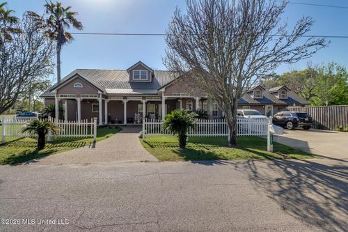 1602 E Railroad St, Gulfport, MS, 39501-3187 | Card Image