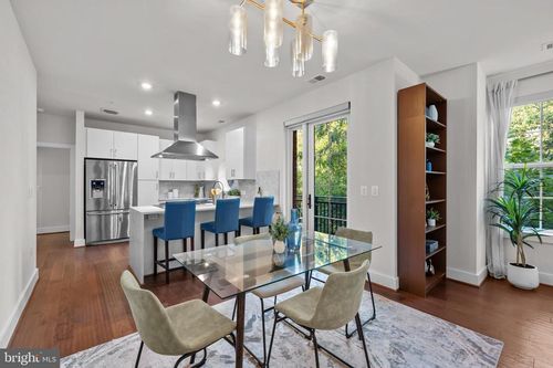 apt-304-1411 Key Blvd, ARLINGTON, VA, 22209-1585 | Card Image