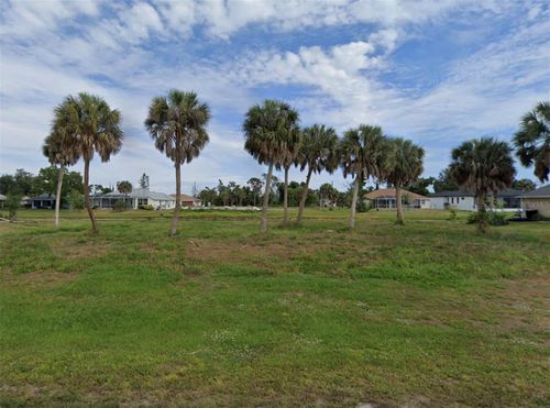 104 Long Meadow Ln, Rotonda West, FL, 33947-1835 | Card Image