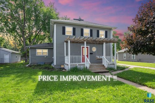 606 3rd St, Beresford, SD, 57004 | Card Image