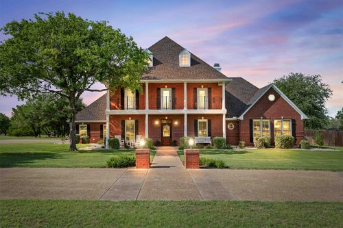 588 Austin Hines Dr, China Spring, TX, 76633-2871 | Card Image