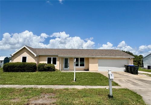 2755 Greendale Rd, North Port, FL, 34287-1722 | Card Image