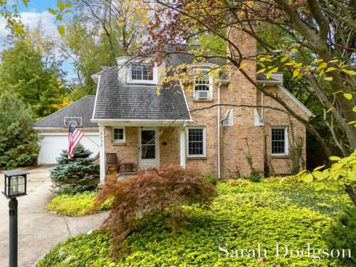 2752 Maplewood Dr, East Grand Rapids, MI, 49506-4730 | Card Image