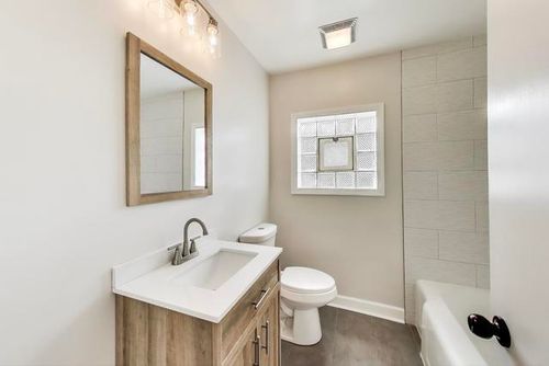 5949 W 55th St, Chicago, IL, 60638-2721 | Card Image
