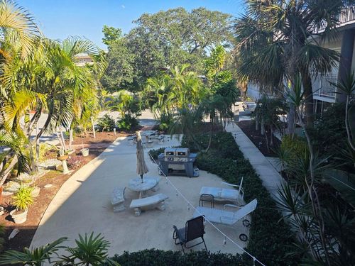 9-201 S Lakeside Dr, Lake Worth Beach, FL, 33460-4273 | Card Image