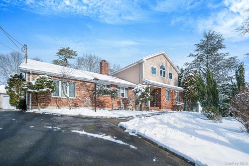 3 Huron Road, Brookhaven, NY, 11967 | Card Image