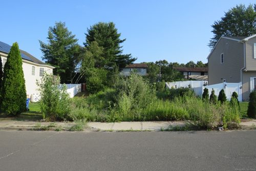 lot-2-15 Yorktown Ridge, Waterbury, CT, 06704 | Card Image