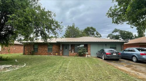226 Nottingham Trl, San Angelo, TX, 76901-4703 | Card Image