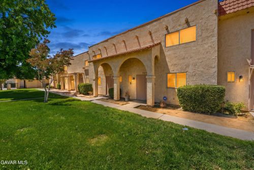 43629 Stanridge Ave, Lancaster, CA, 93535-4004 | Card Image