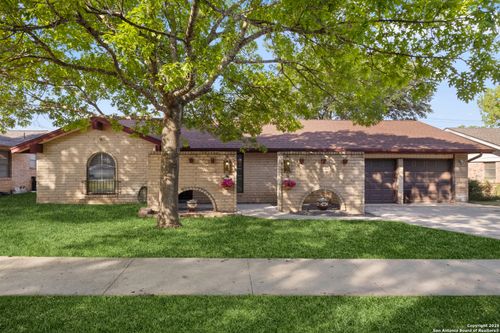 6406 Handsome Lake Dr, Leon Valley, TX, 78238-1522 | Card Image