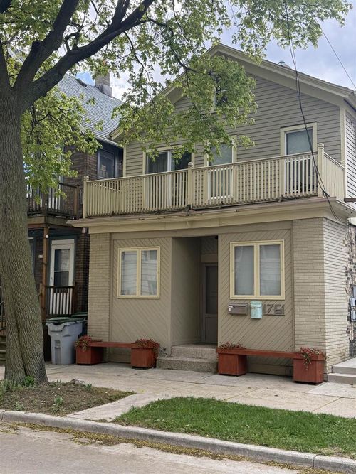 1761 N Marshall Street, Milwaukee, WI, 53202 | Card Image