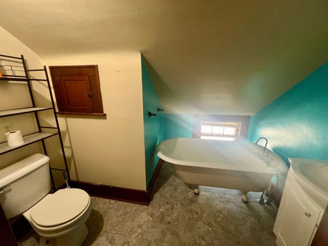Bathroom on second level | Image 13
