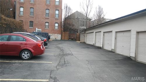 b-4496 Maryland Ave, Saint Louis, MO, 63108-2481 | Card Image