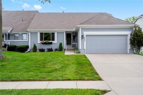 8827 Larson Ave, Kansas City, MO, 64138-5149 | Card Image