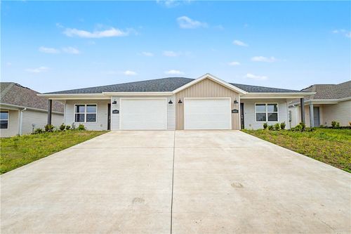 6609 & 6611 Nw Altus Street, Bentonville, AR, 72713 | Card Image