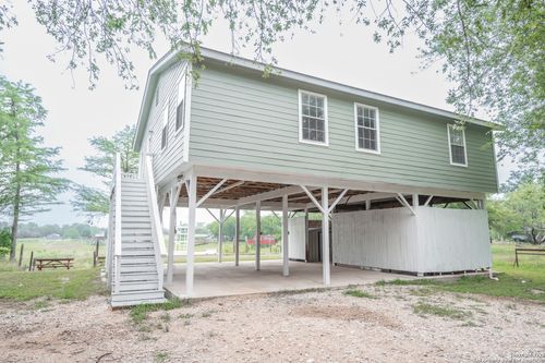 352 Longhorn Dr, Bandera, TX, 78003-5180 | Card Image