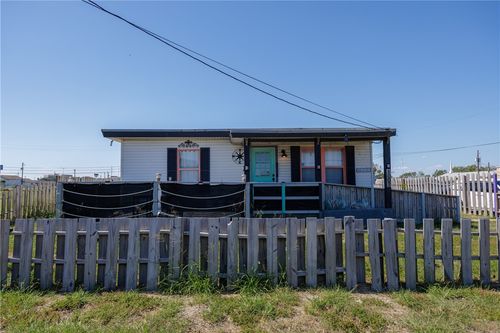1002 Waldron Rd, Corpus Christi, TX, 78418-3338 | Card Image