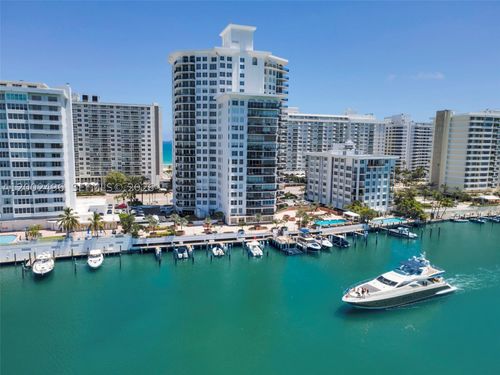 4b-5660 Collins Ave, Miami Beach, FL, 33140-2426 | Card Image