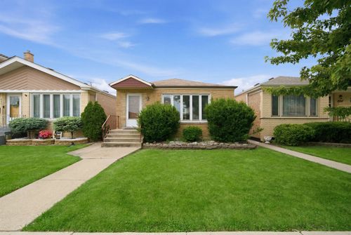 6111 W 55th Street, Chicago, IL, 60638 | Card Image