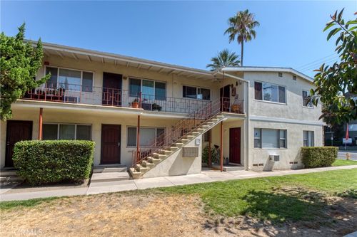 6731 Whitsett Ave, North Hollywood, CA, 91606-4511 | Card Image