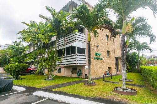 212-1330 Wilder Ave, Honolulu, HI, 96822-4271 | Card Image