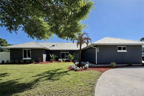 6325 6th St, Vero Beach, FL, 32968-9690 | Card Image