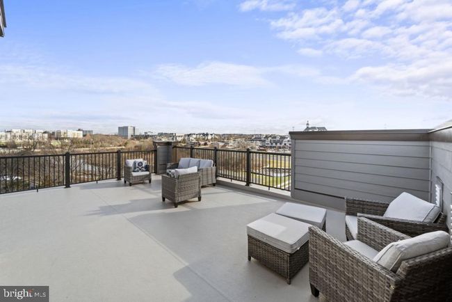 13628 Innovation Station Loop, Home with 3 bedrooms, 3 bathrooms and null parking in HERNDON VA | Image 34