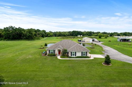 6435 Dixie Way, Mims, FL, 32754-6636 | Card Image