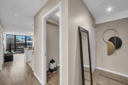 23xx-938 Smithe St, Vancouver, BC, V6Z3H8 | Card Image