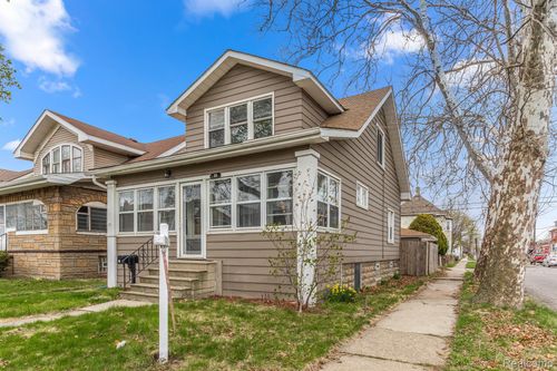 63 Elm St, River Rouge, MI, 48218-1520 | Card Image