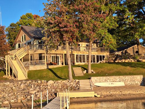 9673 Lake Dr, Mecosta, MI, 49332-9481 | Card Image