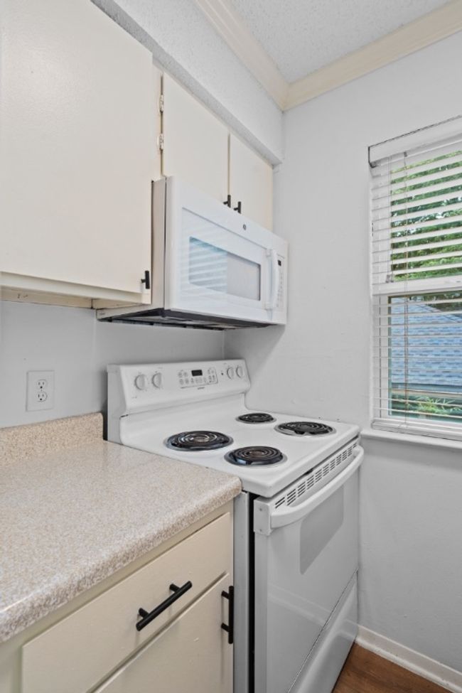 APT-204 - 4105 Speedway, Condo with 0 bedrooms, 1 bathrooms and 1 parking in Austin TX | Image 7
