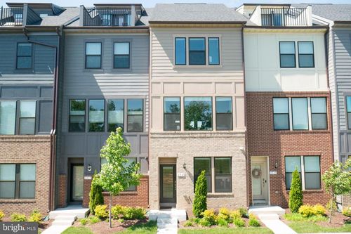 4841 Vista Green Ln, LANHAM, MD, 20706-2967 | Card Image