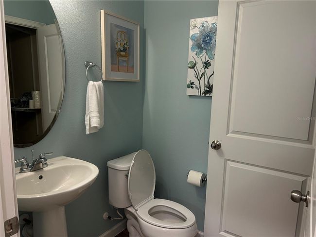 1/2 bath downstairs | Image 17