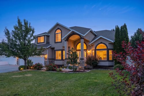 10315 S 3925 W, South Jordan, UT, 84009-8724 | Card Image