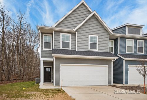48-4802 Hidden River Ave Sw, Wyoming, MI, 49418-8824 | Card Image