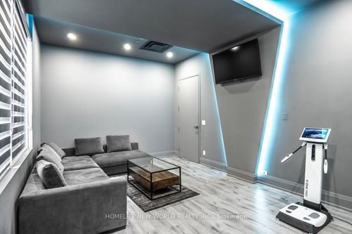 c-7880 Woodbine Ave, Markham, ON, L3R2N7 | Card Image