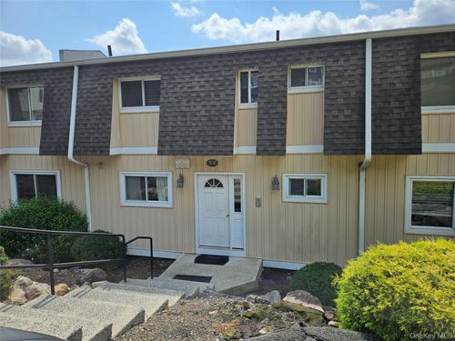 6-16 Pavilion Ridge Way, Suffern, NY, 10901-4662 | Card Image