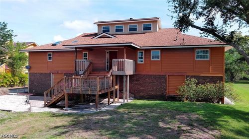 7226 Hendry Creek Dr, Fort Myers, FL, 33908-4212 | Card Image