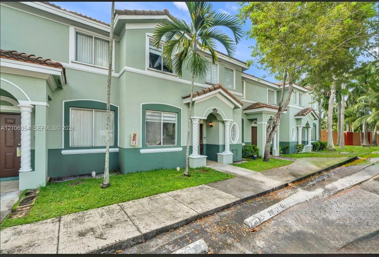 Residential in Homestead