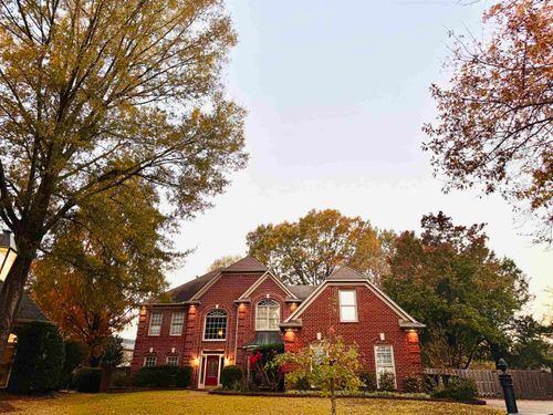 10223 Poston Oak Cv, Collierville, TN, 38017-8815 | Card Image