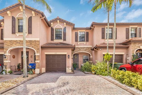 3780 Ne 3rd Ct, Homestead, FL, 33033-6228 | Card Image