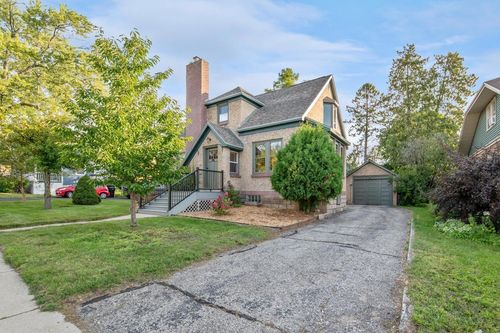 216 S 4th Avenue, STURGEON BAY, WI, 54236 | Card Image