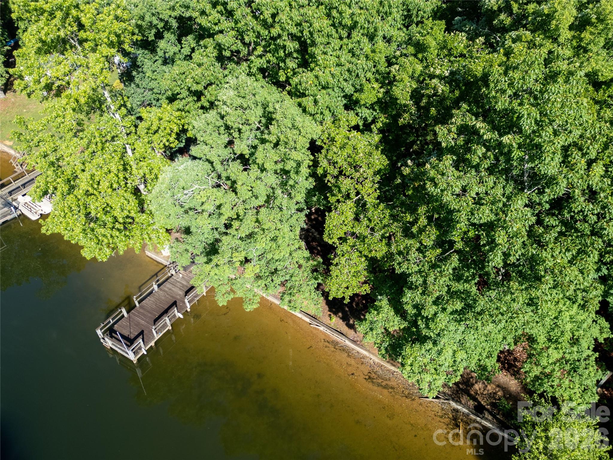 Land in New London 4