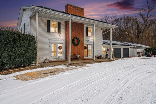 29726 Fawn River Rd, Sturgis, MI, 49091-8412 | Card Image