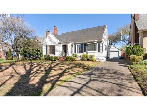 7256 N Chautauqua Blvd, Portland, OR, 97217-5814 | Card Image