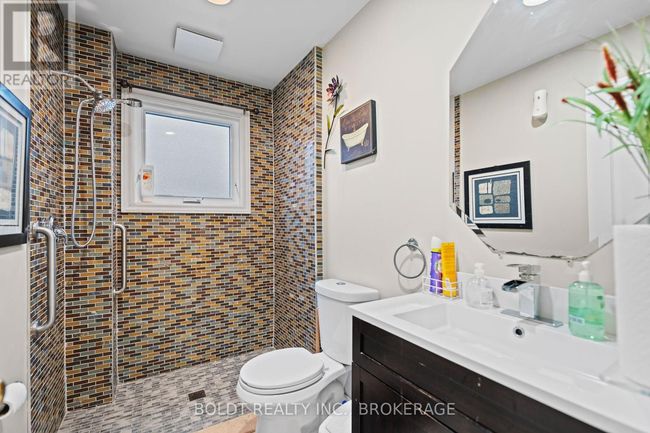 5032 Heather Ave, House other with 6 bedrooms, 4 bathrooms and 6 parking in Niagara Falls ON | Image 18